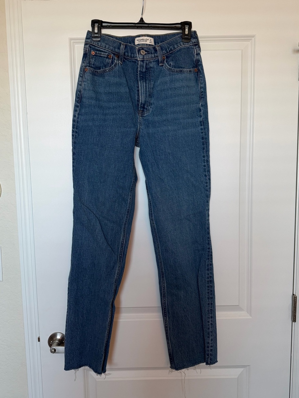 Ultra High Rise 90s Straight Jean